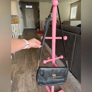 Black Flap Shoulder Bag Gold Hardware Chain Strap Y2K Chic